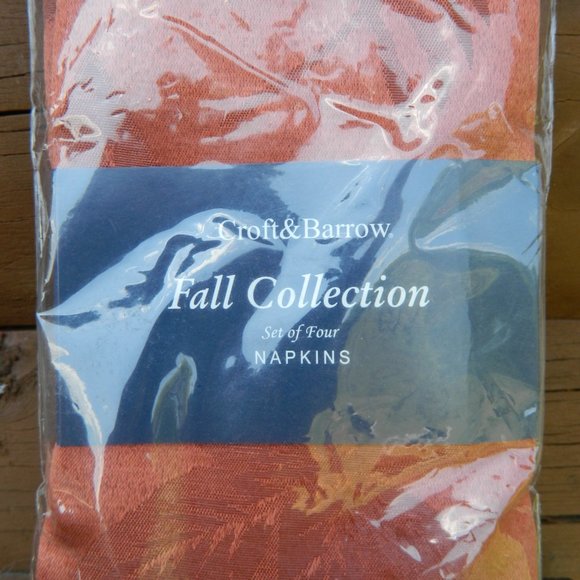 Croft & Barrow Fall Dark Orange Leaf Set of 4 Napkins.18 x 18 - Picture 2 of 5